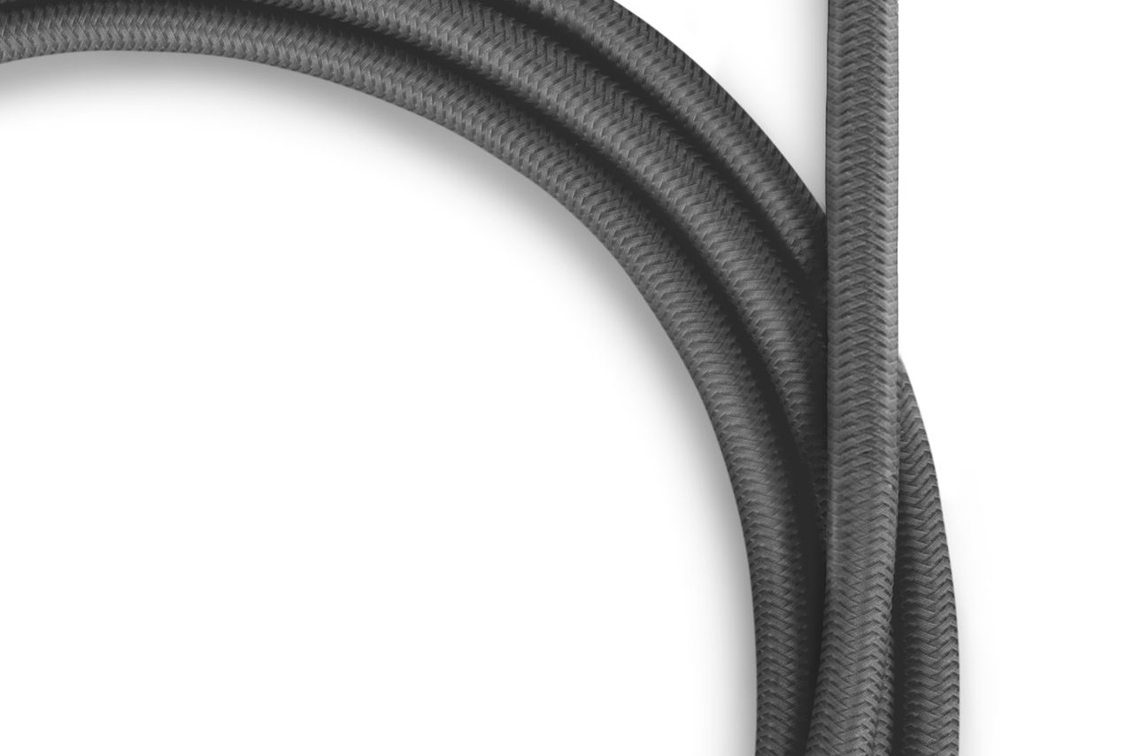 كابل USB-C مضفر iSTYLE بطول 1.8 متر، رمادي فضائي